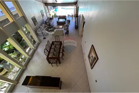 Casa com 6 Quartos à venda, 675m² no Grageru, Aracaju