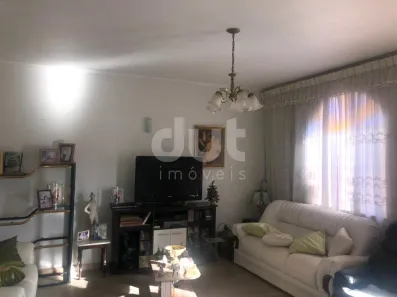 Casa com 3 Quartos à venda, 328m² no Vila Nogueira, Campinas