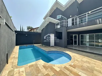Casa de Condomínio com 3 Quartos para alugar, 300m² no Castelo, Tremembé