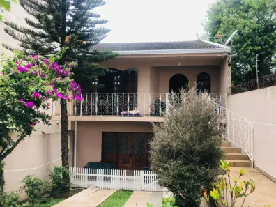 Casa com 3 Quartos à venda, 435m² no Capão da Imbuia, Curitiba