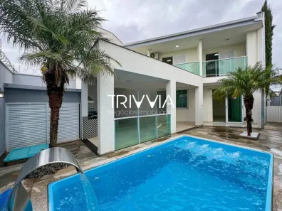 Casa com 4 Quartos para alugar, 430m² no Jardim Karaíba, Uberlândia