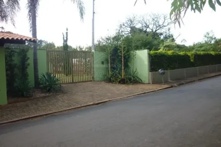 Fazenda/Sítio com 4 Quartos para alugar, 654m² no Chácara Velosa, Araraquara