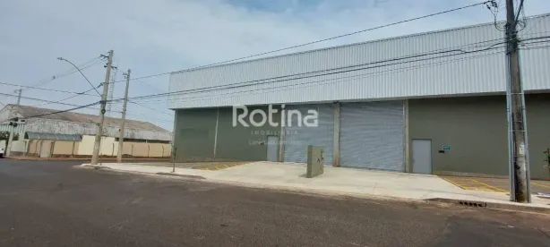 Galpão/Depósito/Armazém para alugar, 460m² no Marta Helena, Uberlândia