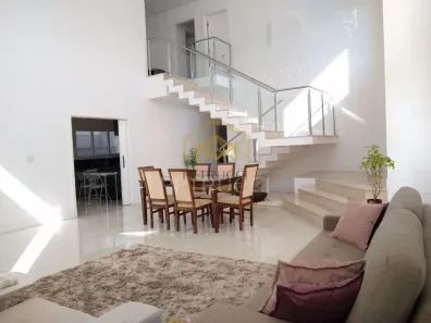 Sobrado com 3 Quartos à venda, 300m² no Swiss Park, Campinas