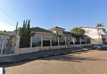 Casa com 3 Quartos à venda, 460m² no Vila Veranópolis, Cachoeirinha