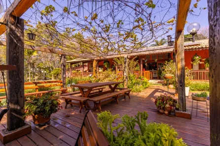 Fazenda/Sítio com 12 Quartos à venda, 1200m² no Itapeti, Guararema