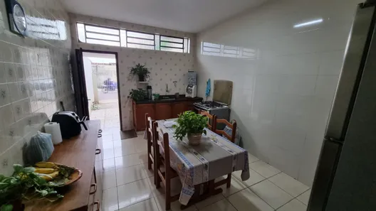 Casa com 3 Quartos à venda, 220m² no Vila Santos, Caçapava