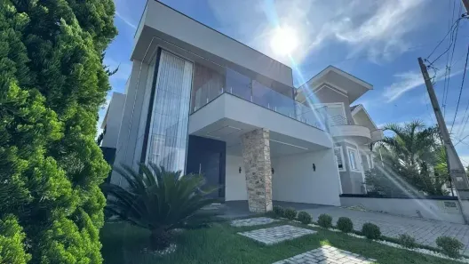 Casa de Condomínio com 3 Quartos à venda, 200m² no Parque Residencial Maria Elmira, Caçapava