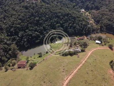 Fazenda/Sítio com 3 Quartos à venda, 10m² no , Nazaré Paulista