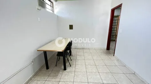 Sala Comercial para alugar, 38m² no Santa Mônica, Uberlândia