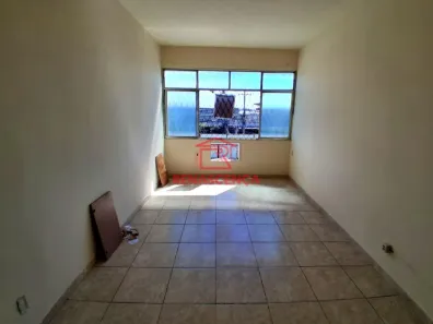 Casa com 2 Quartos para alugar, 80m² no Bento Ribeiro, Rio de Janeiro