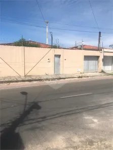 Casa com 3 Quartos à venda, 241m² no Parque Manibura, Fortaleza