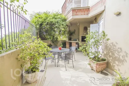 Casa de Condomínio com 3 Quartos à venda, 294m² no Vila Conceição, Porto Alegre