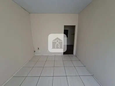 Casa com 2 Quartos para alugar, 70m² no Fundinho, Uberlândia
