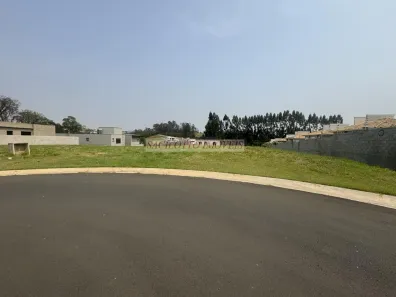 Lote/Terreno à venda, 704m² no Parque Villa dos Pinheiros, Indaiatuba