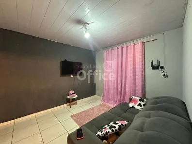 Casa com 3 Quartos à venda, 200m² no Residencial Arco-Íris, Anápolis