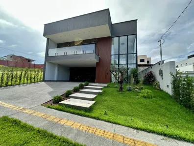 Casa de Condomínio com 3 Quartos à venda, 240m² no Jardins Capri, Senador Canedo