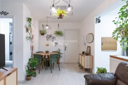 Apartamento com 2 Quartos à venda, 58m² no São Sebastião, Porto Alegre