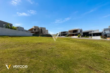 Lote/Terreno à venda, 647m² no Jardim das Samambaias, Jundiaí