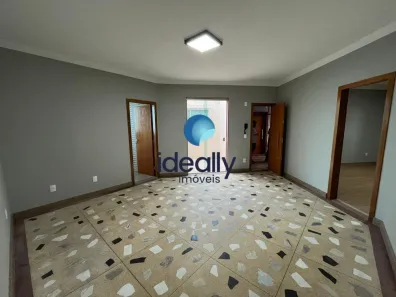 Apartamento com 3 Quartos para alugar, 110m² no Alípio de Melo, Belo Horizonte