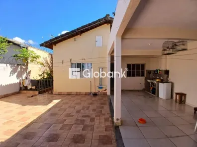Casa com 3 Quartos à venda, 140m² no Santa Lúcia, Montes Claros