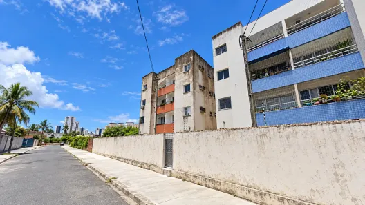Apartamento com 2 Quartos para venda ou aluguel, 72m² no Candeias, Jaboatão dos Guararapes