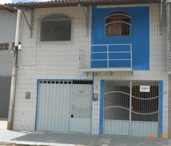 Casa com 5 Quartos à venda, 150m² no Candelária, Natal