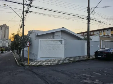 Casa com 3 Quartos para alugar, 194m² no Vila Brunhari, Bauru