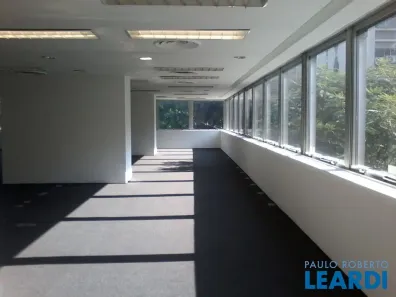 Sala Comercial para alugar, 265m² no Bela Vista, São Paulo