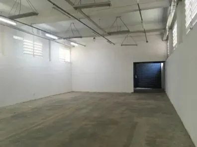 Galpão/Depósito/Armazém à venda, 500m² no Várzea de Baixo, São Paulo