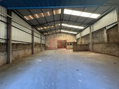 Galpão/Depósito/Armazém à venda, 560m² no Paiçandu, Paiçandu