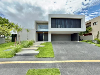 Sobrado com 5 Quartos à venda, 467m² no Parque Cidade, Goiânia