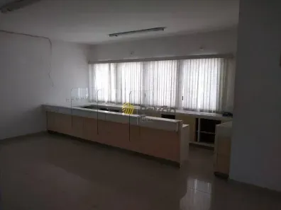 Sala Comercial para alugar, 220m² no Parque das Nações, Santo André