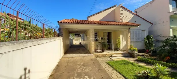 Casa com 4 Quartos à venda, 360m² no Centro, Campos dos Goytacazes