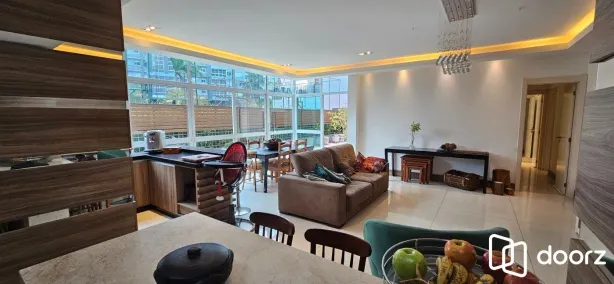 Apartamento com 3 Quartos à venda, 192m² no Jardim do Salso, Porto Alegre