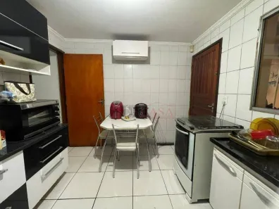Sobrado com 2 Quartos à venda, 120m² no Vila Carmosina, São Paulo