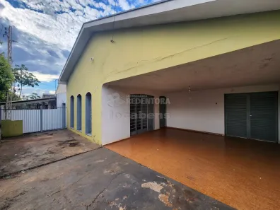 Casa com 3 Quartos para alugar, 180m² no Parque Industrial, São José do Rio Preto