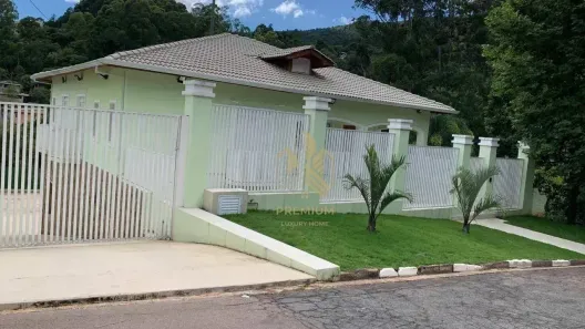 Casa de Condomínio com 3 Quartos para alugar, 647m² no Condomínio Flamboyant-B, Atibaia