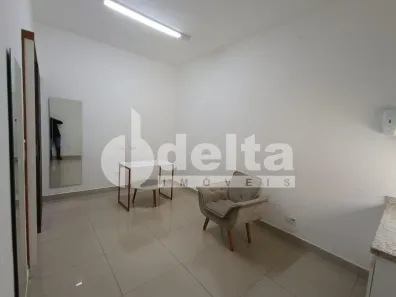 Ponto Comercial para alugar, 12m² no Centro, Uberlândia