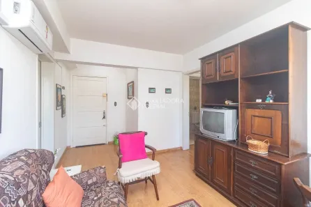 Apartamento com 1 Quarto para alugar, 52m² no Floresta, Porto Alegre