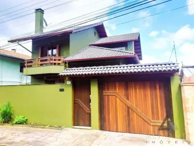 Casa com 3 Quartos à venda, 249m² no Desvio Rizzo, Caxias do Sul