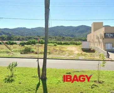 Lote/Terreno para alugar, 830m² no Bela Vista, Palhoça