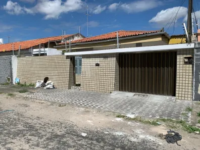 Casa com 4 Quartos à venda, 170m² no São Gerardo, Fortaleza