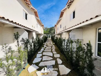 Casa de Condomínio com 2 Quartos à venda, 78m² no São Lourenço, Bertioga