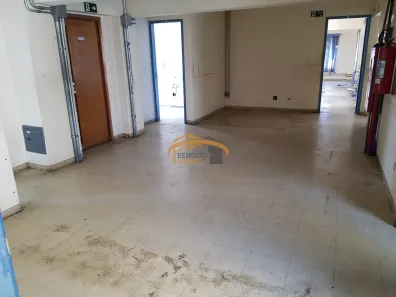 Prédio Comercial para alugar, 1102m² no Centro, Osasco