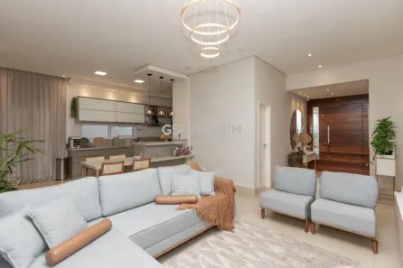 Casa com 3 Quartos à venda, 207m² no Parque Residencial Alcântara, Londrina