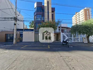 Apartamento com 3 Quartos para alugar, 129m² no Saraiva, Uberlândia