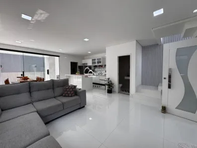 Casa de Condomínio com 3 Quartos à venda, 194m² no Campo Grande, Rio de Janeiro