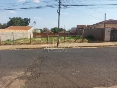 Lote/Terreno à venda, 250m² no Parque Residencial Laura Molina, Araraquara