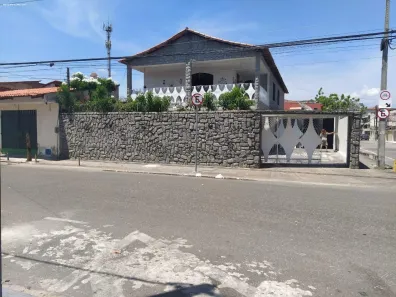 Casa com 3 Quartos à venda, 465m² no Parquelândia, Fortaleza